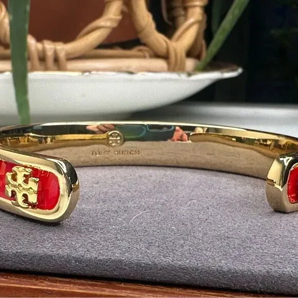 Tory Burch Red Enamel Cuff Bangle Bracelet Gold Logo Accents – Size 6.5 NWT - Picture 2 of 8